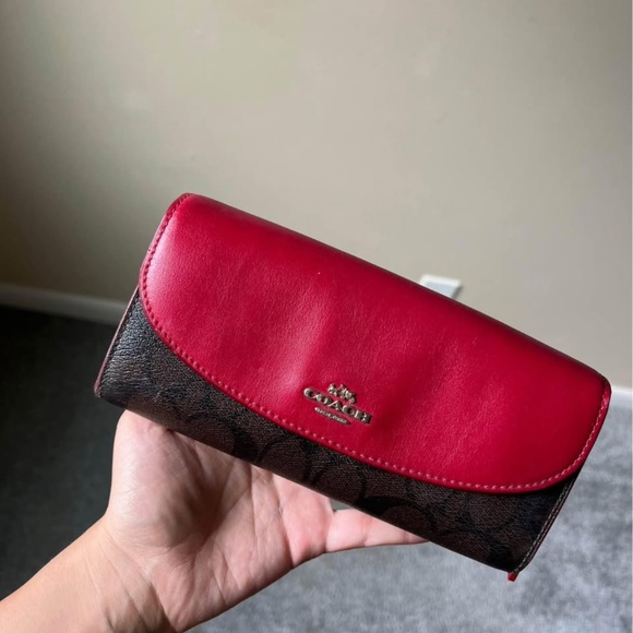 Coach Wallet - Picture 1 of 5